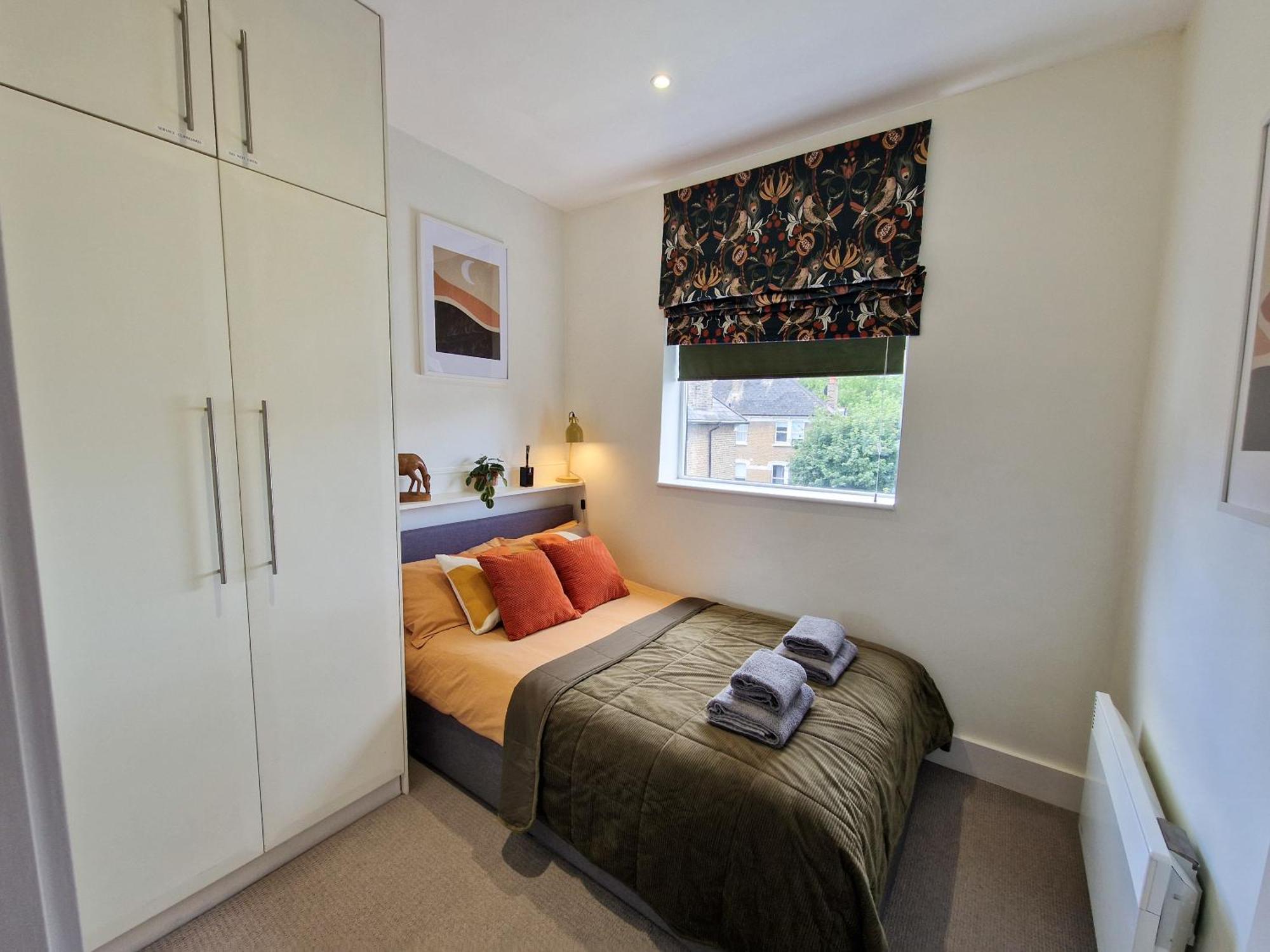 Apartamento 1-bed Apartment, Close To Kensington Olympia With Free Wi-fi & Netflix *
