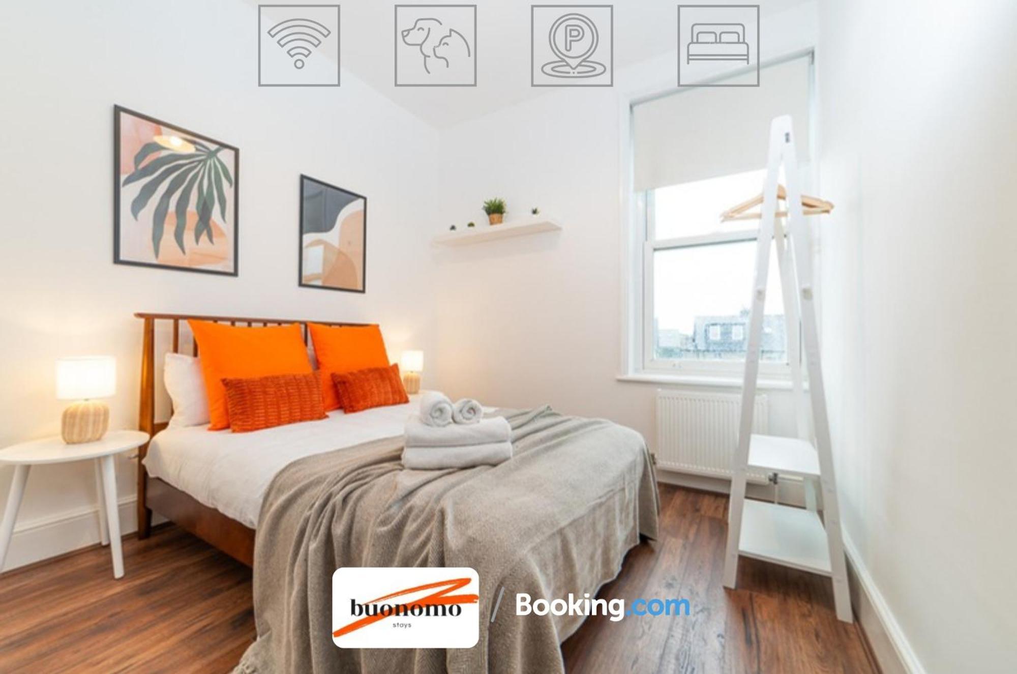 Three Bedroom At Buonomo Short Lets & Serviced Close To Wimbledon Tennis Courts Appartement *