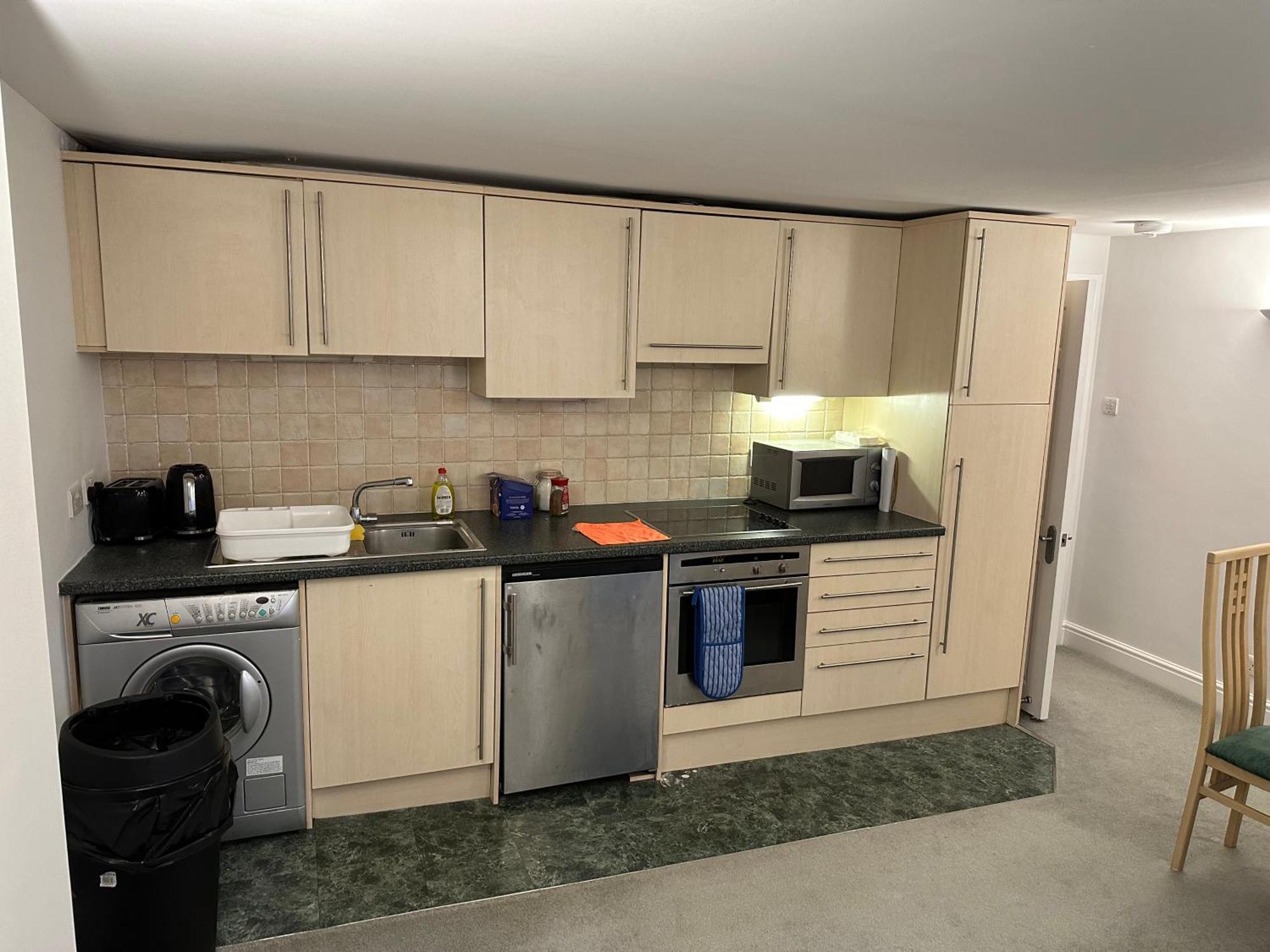 1 Bedroom Cg Appartement *