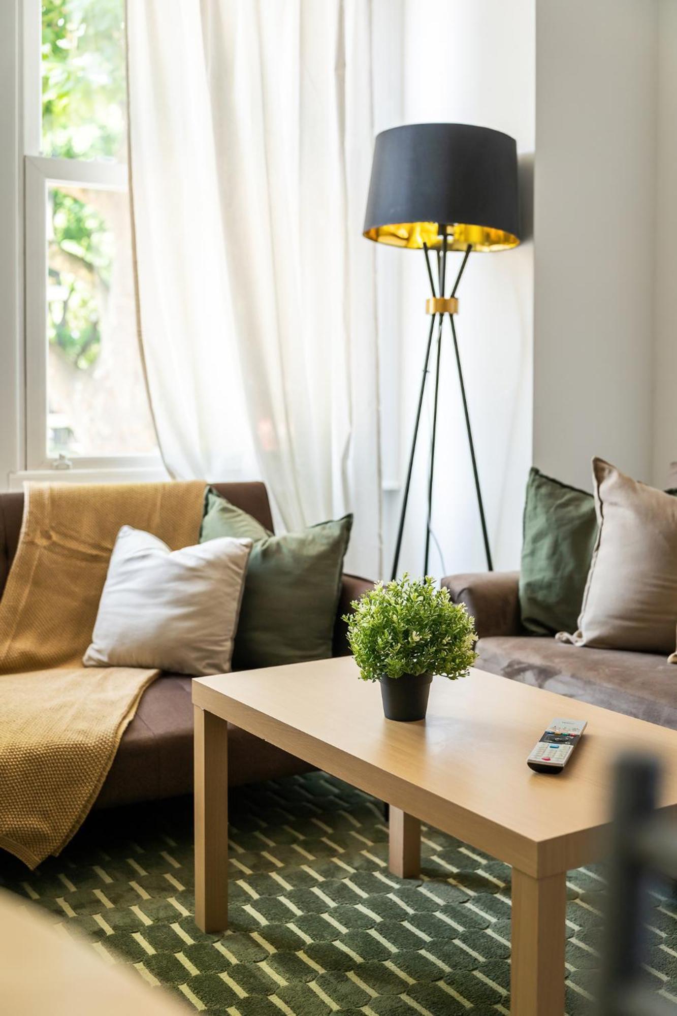 Apartment Gorgeous 2bed In Fulham, *