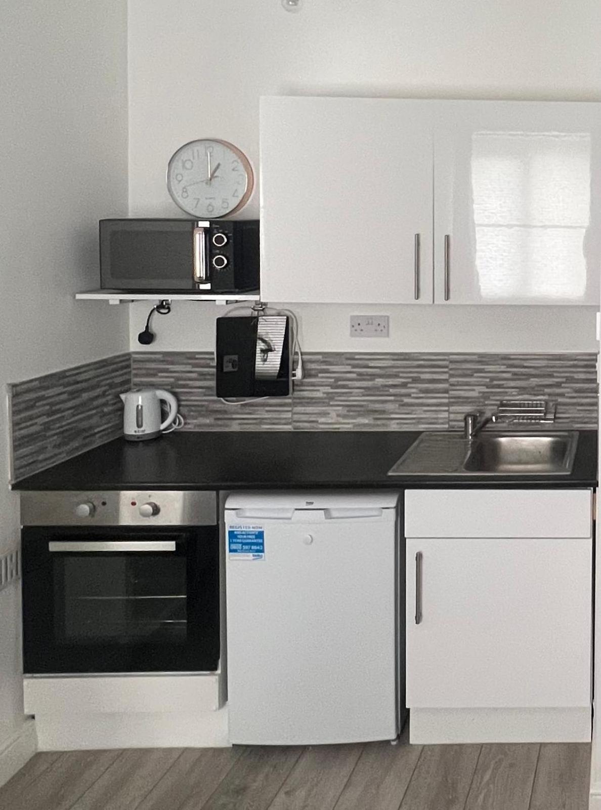 Cosy Self Contained Flat London
