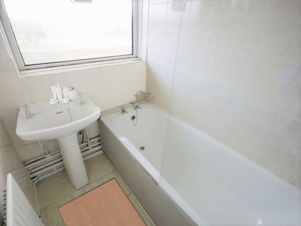 Modern 3 Bedroom Flat In Camden * London
