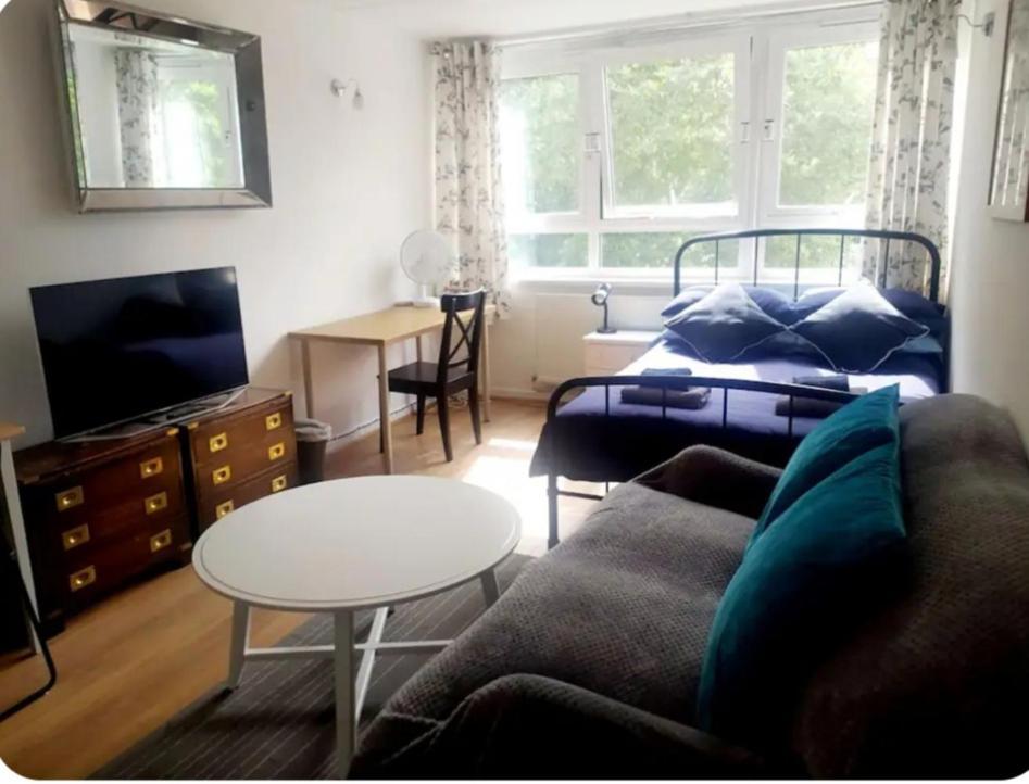 Habitación en casa particular Spacious Double By Batteresa Park - Zone 1 Londres