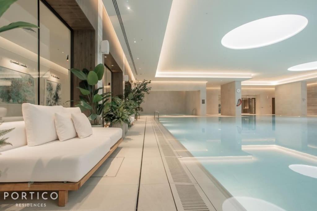 Apartment Portico Residences - Beautiful 2 Bed With Pool In Nine Elms *