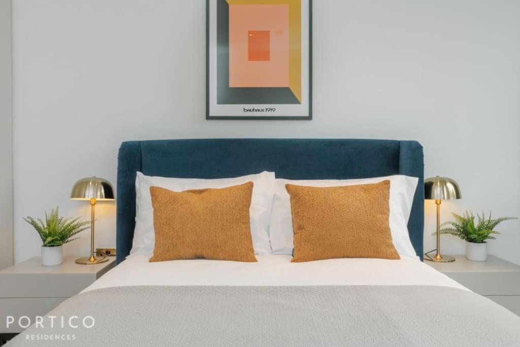 Portico Residences - Beautiful 2 Bed With Pool In Nine Elms London