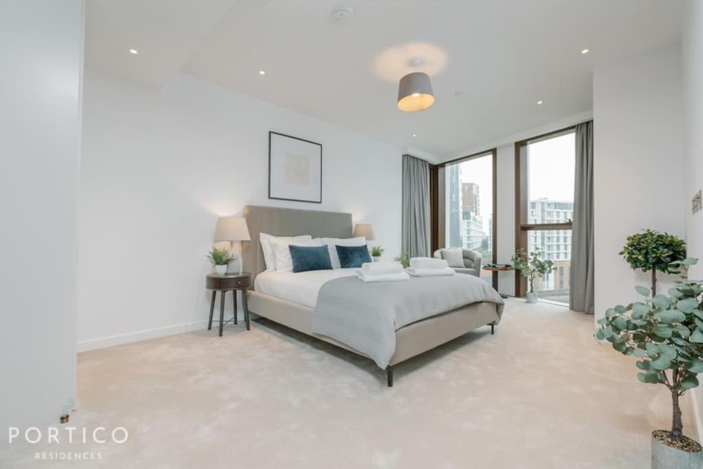 Portico Residences - Beautiful 2 Bed With Pool In Nine Elms Apartment *