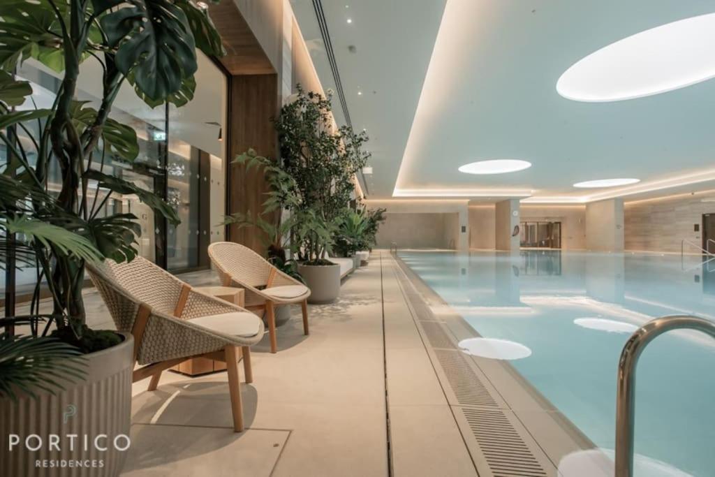 Portico Residences - Beautiful 2 Bed With Pool In Nine Elms