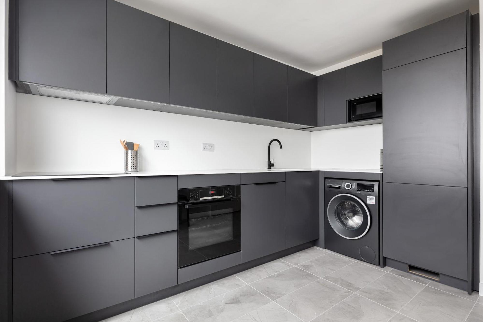 Sky View - 15 Min By Tube To Oxford St In Central Apartment