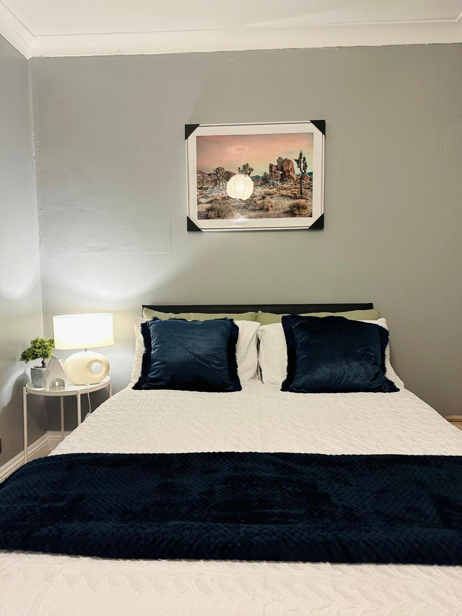 1 Bedroom 1 Living-room In King's Cross