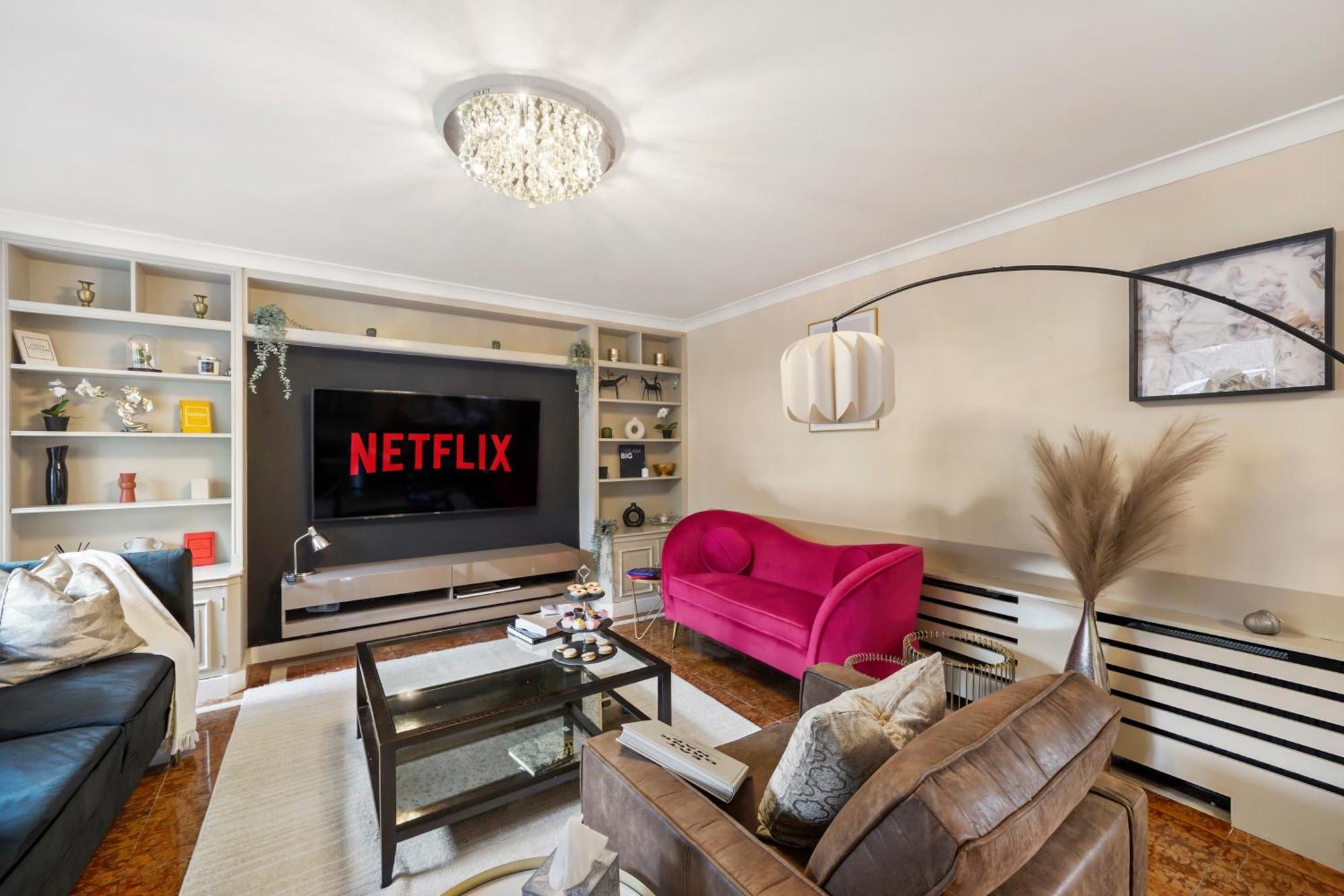 Vakantiehuis Mews House With Private Patio & Parking Londen