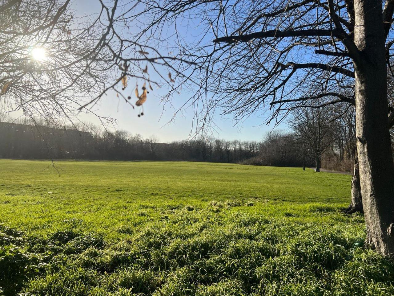 Leilighet Lovely 2 Bedroom Flat With Free Parking, Great Transport Links To London, The Excel Centre, Canary Wharf And The O2! London