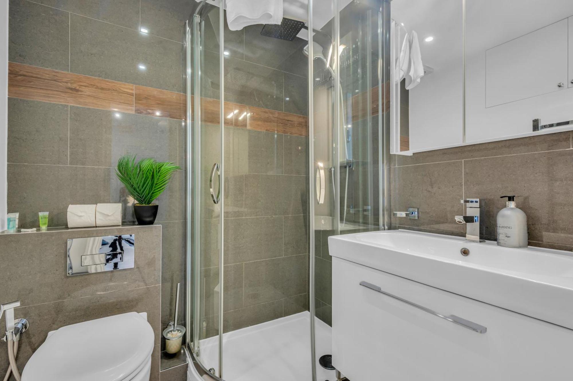 Apartment Mysquare Modern One Bed Serviced In Chelsea London