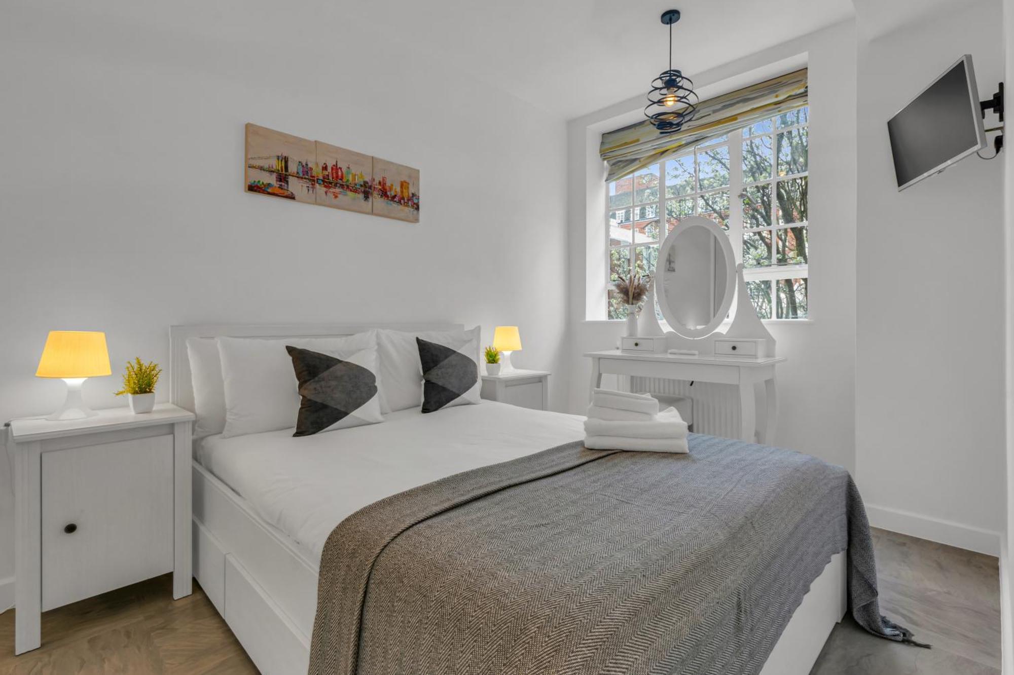 Apartment Mysquare Modern One Bed Serviced In Chelsea