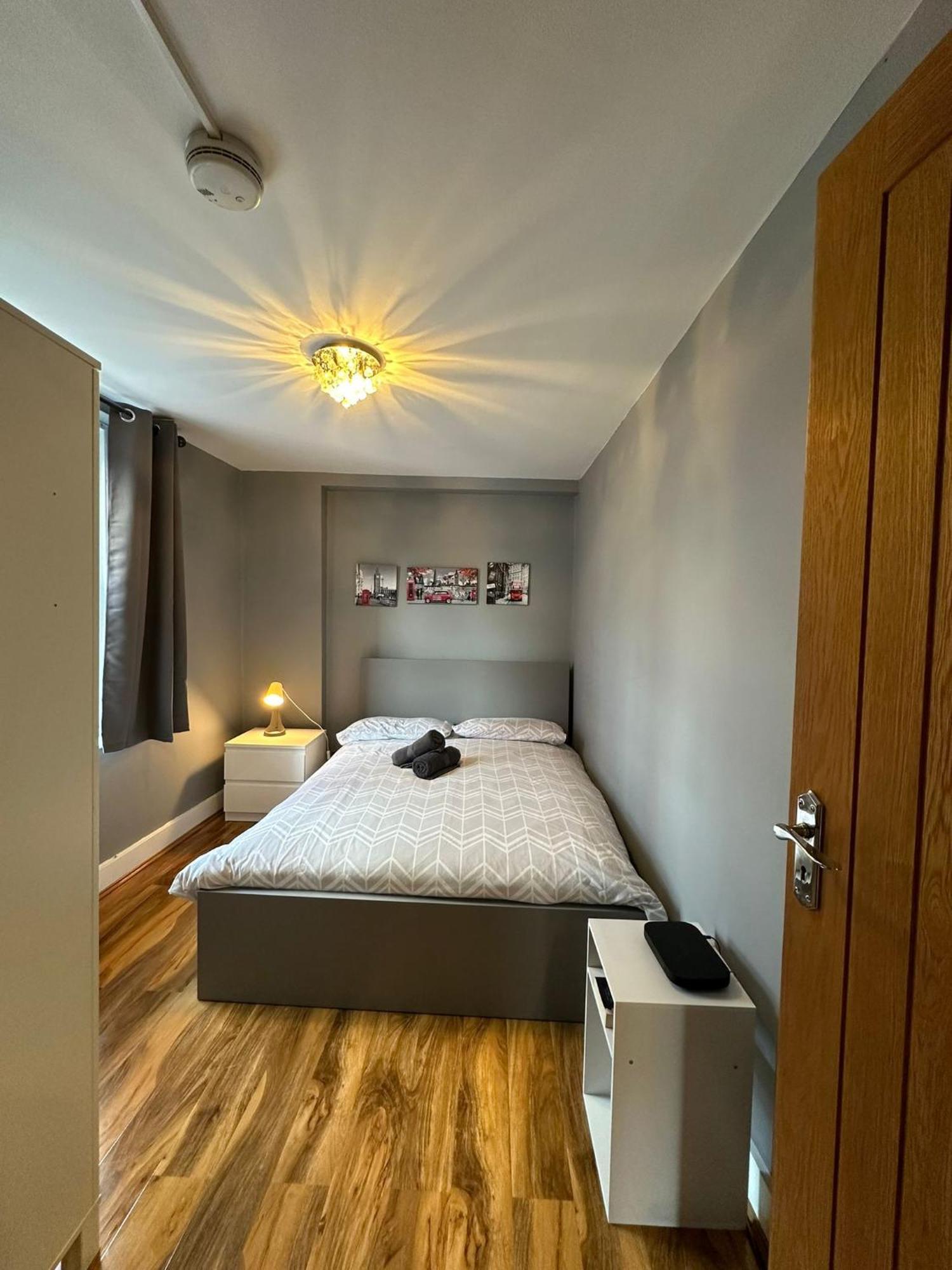 Lovely 2 Bedrooms Leilighet London