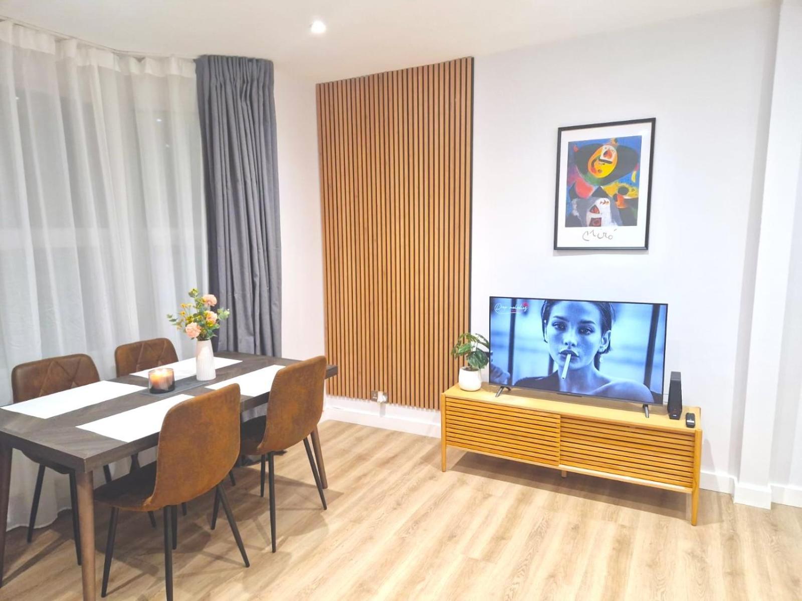 The Comfort You Need In Is 16 Minutes Away From Central Apartment London