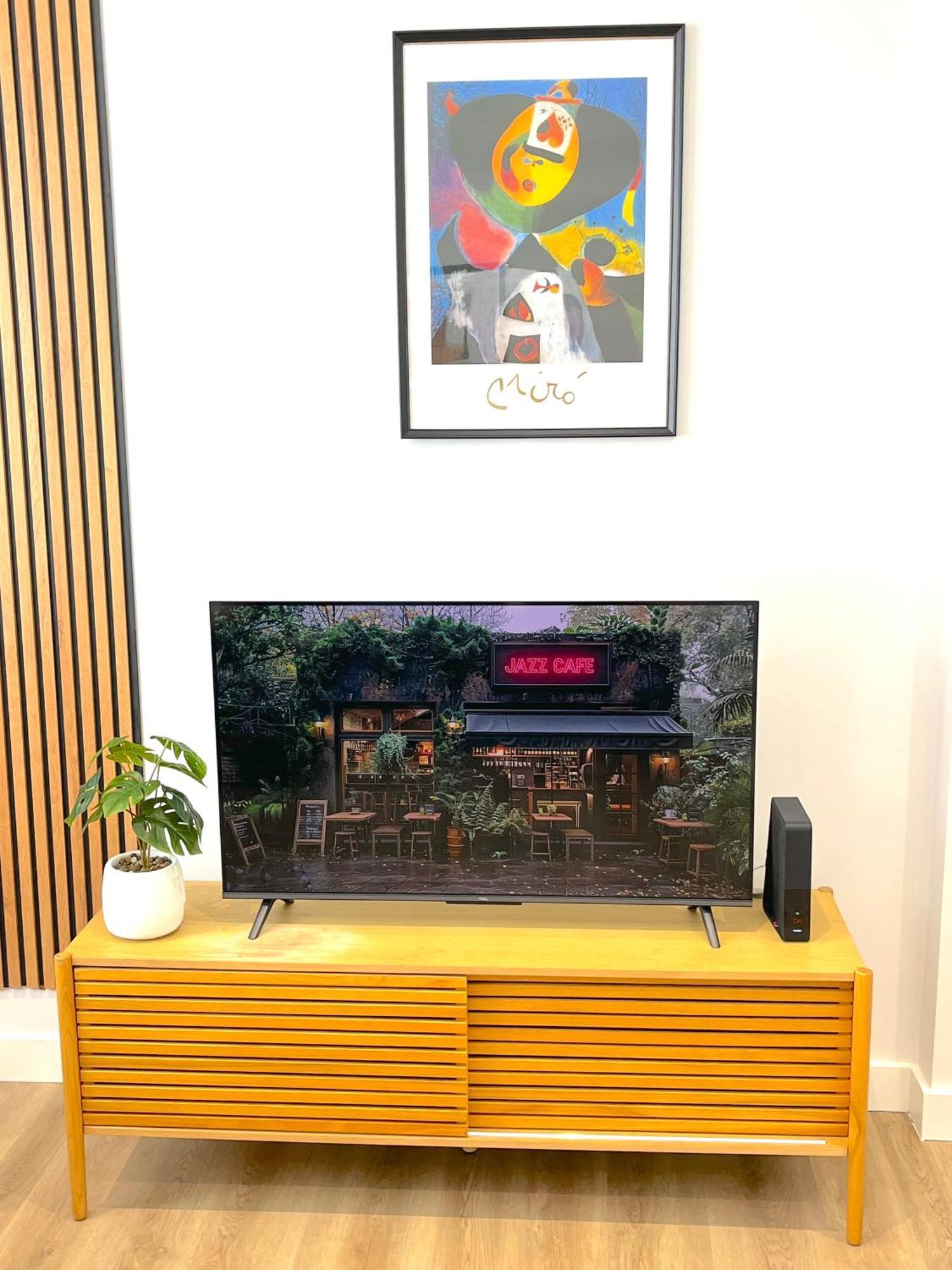The Comfort You Need In Is 16 Minutes Away From Central Apartment