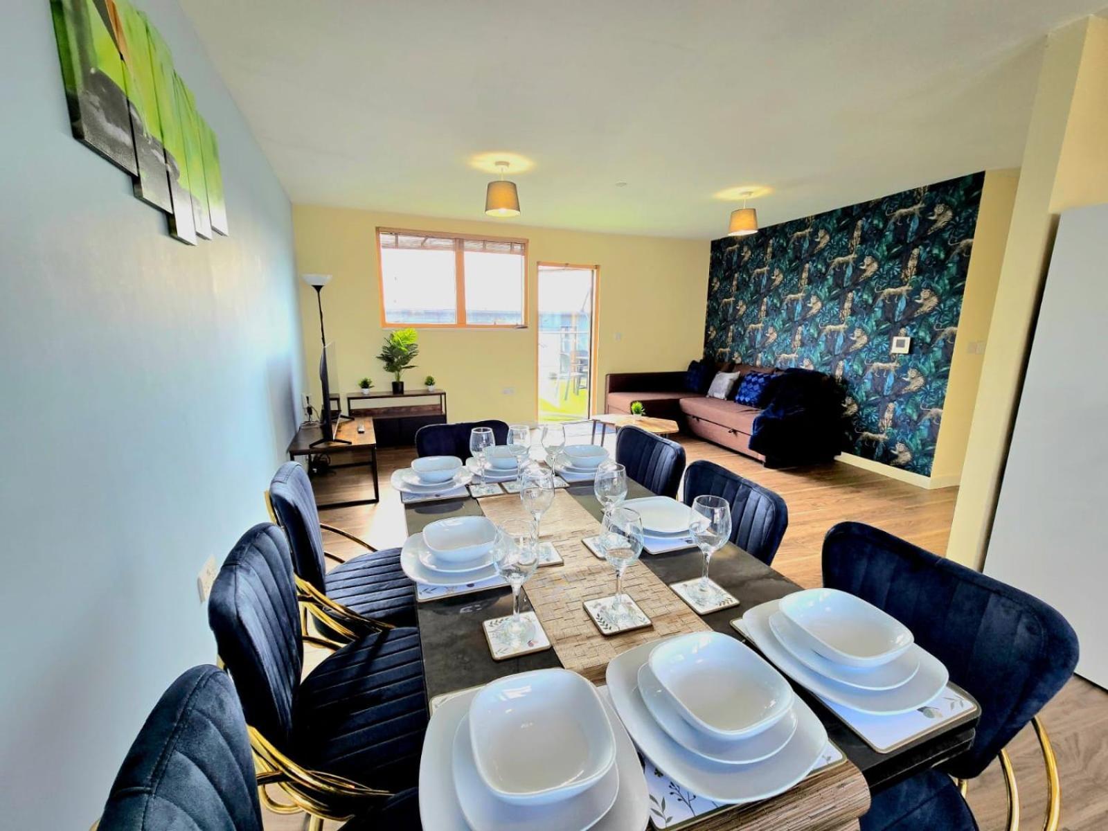 Spectacular 3br 2bath Rooftop Sky-views With Parking Leilighet
