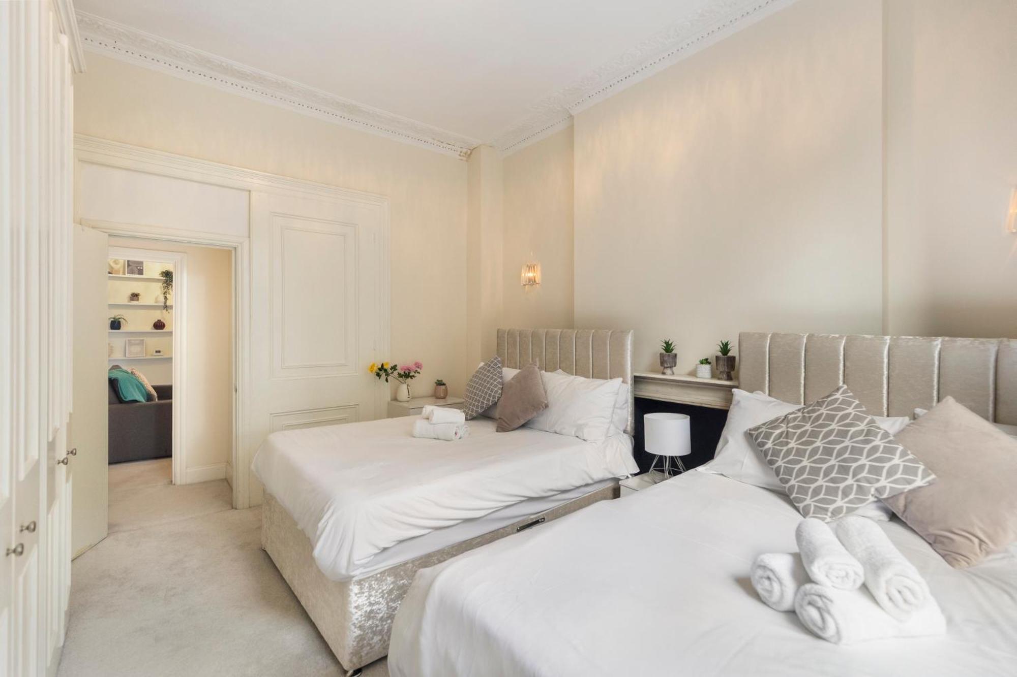 Appartement Regent's Square Charming Flat Londen