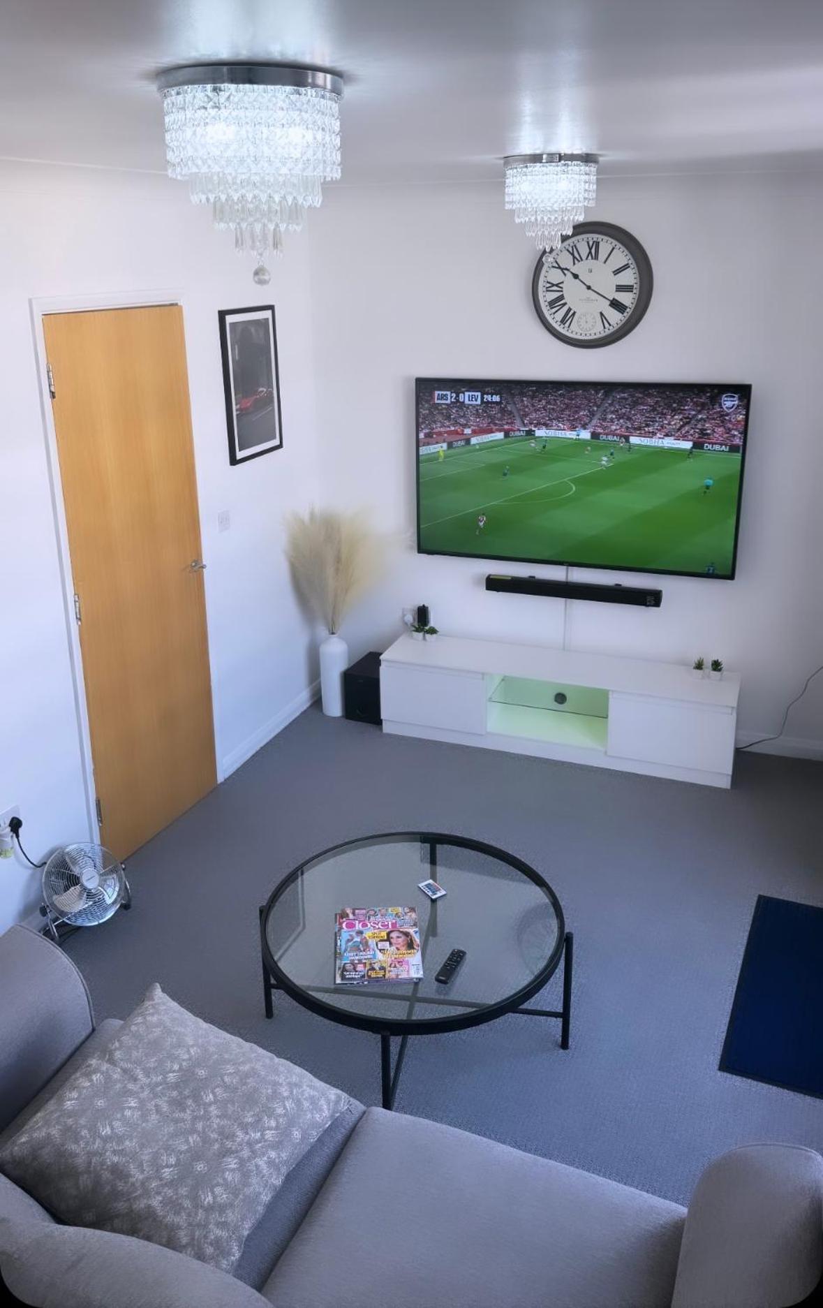 Raflowhomeslondon Apartment London