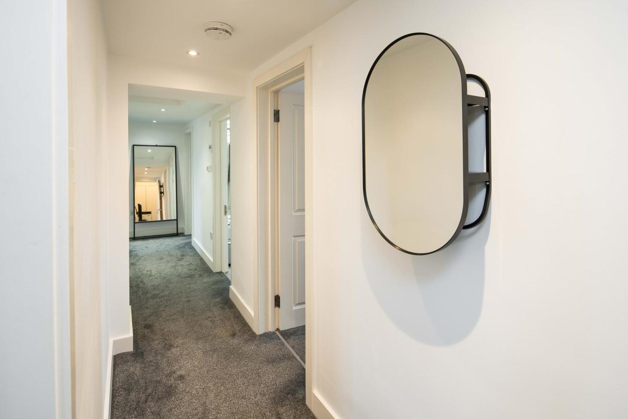 Apartment Elegant 3br, 2ba Flat In Marylebone - Ideal Location Near Station & Attractions London