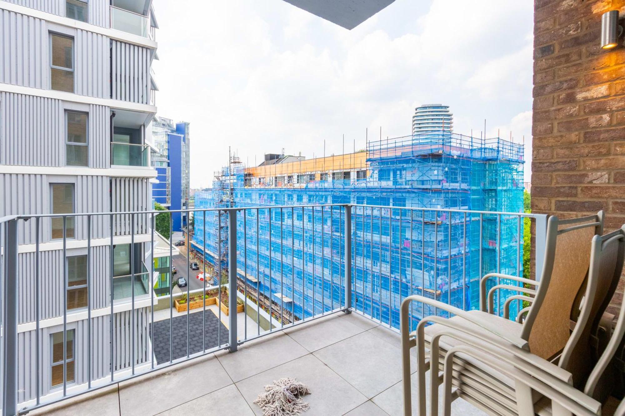 Leilighet Chic 2bd Flat With Private Balcony In Battersea London