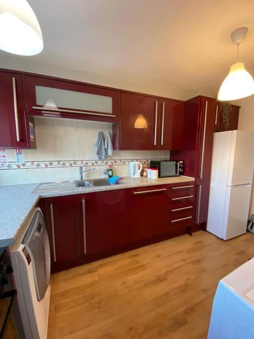 Apartment Comfy Entire Flat With View Balcony In Regents Park, Camden,