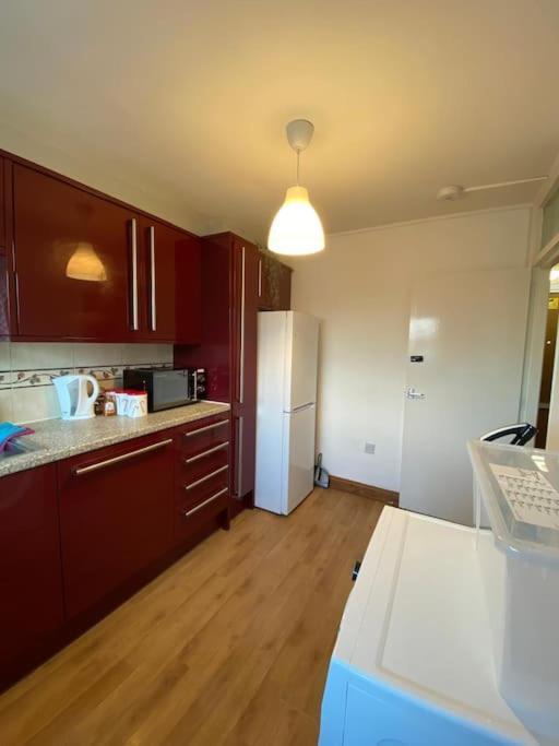 Apartment Comfy Entire Flat With View Balcony In Regents Park, Camden, *