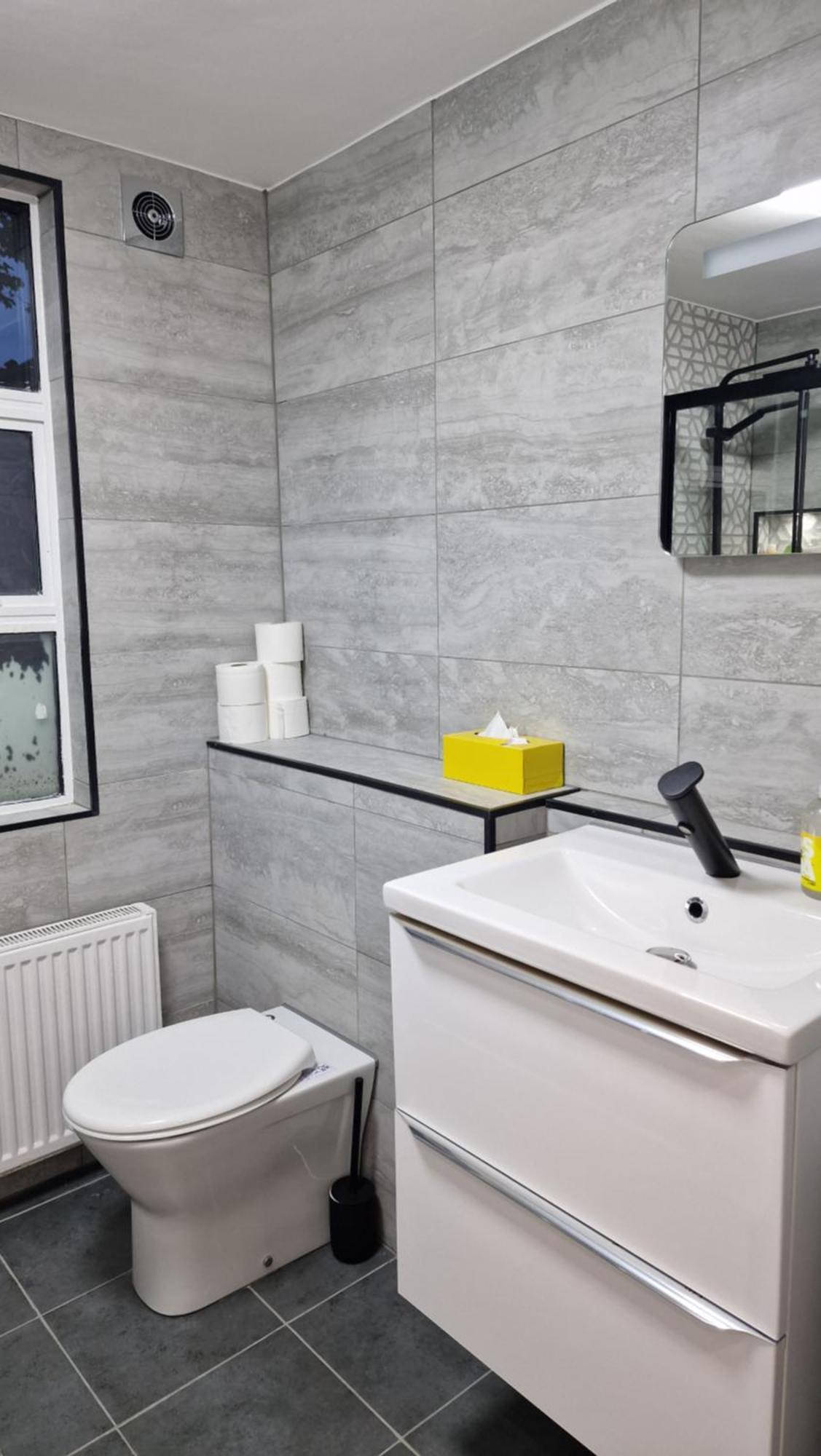 Stratford 4 Bed Apartment London