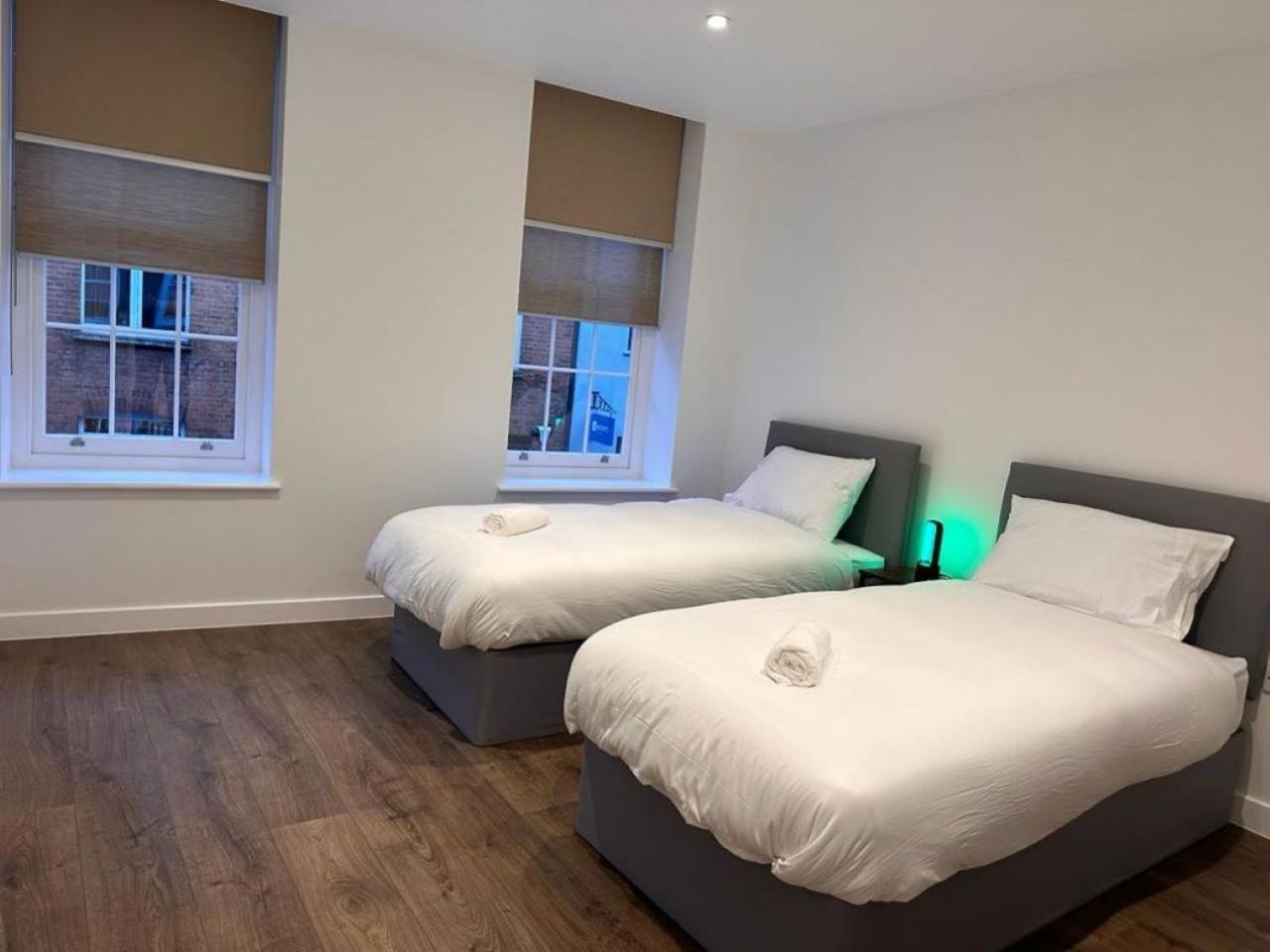 Milton House * Londen