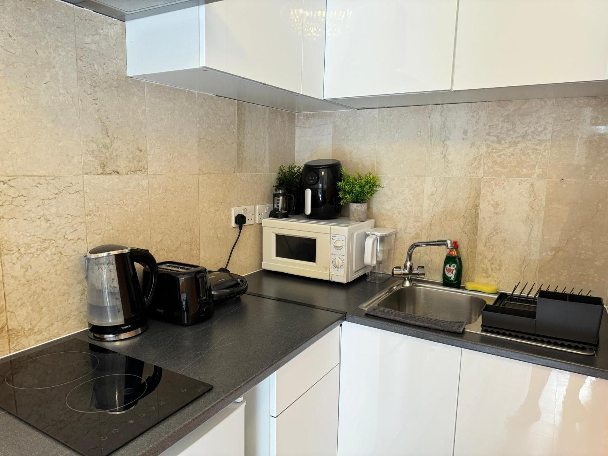 Central, Compact And Fashion Flat For 4 People With Breakfast In Kensington Zone 1 Apartment