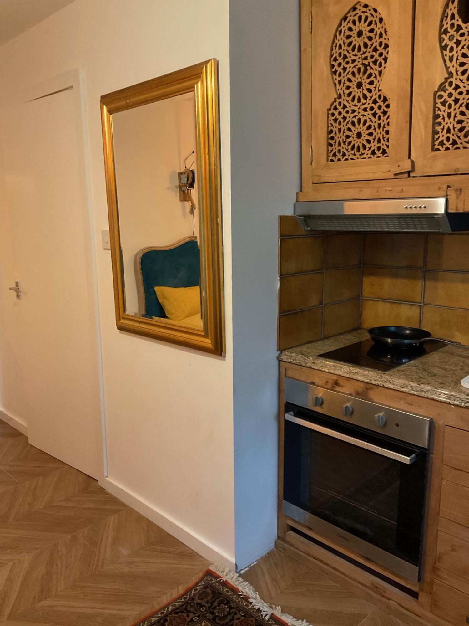 Leilighet Studio6 Charming With Modern Amenities In *
