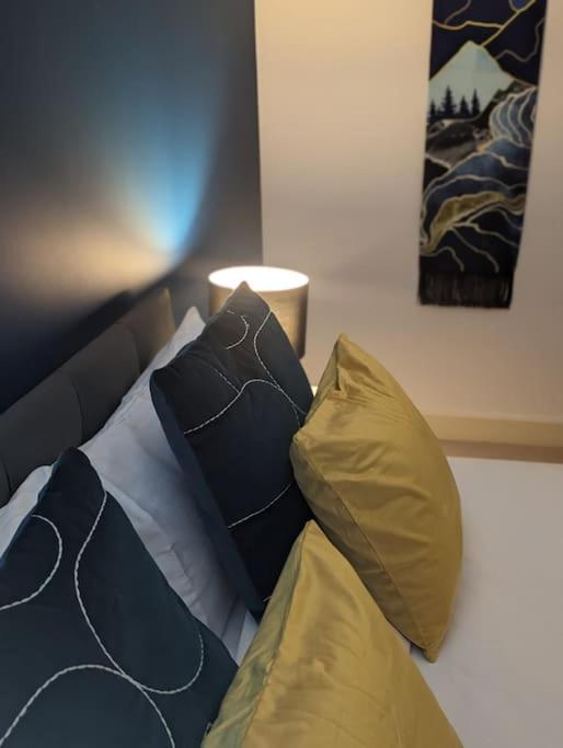 Apartamento Premium Offers L Last-minute L Remigro Short Lets L 1 Bed Flat L Royal Docks L Airport & Excel L 2 Bed St Albans L Family Friendly L Near Bus Stop L Centre L Book Today With Remigro