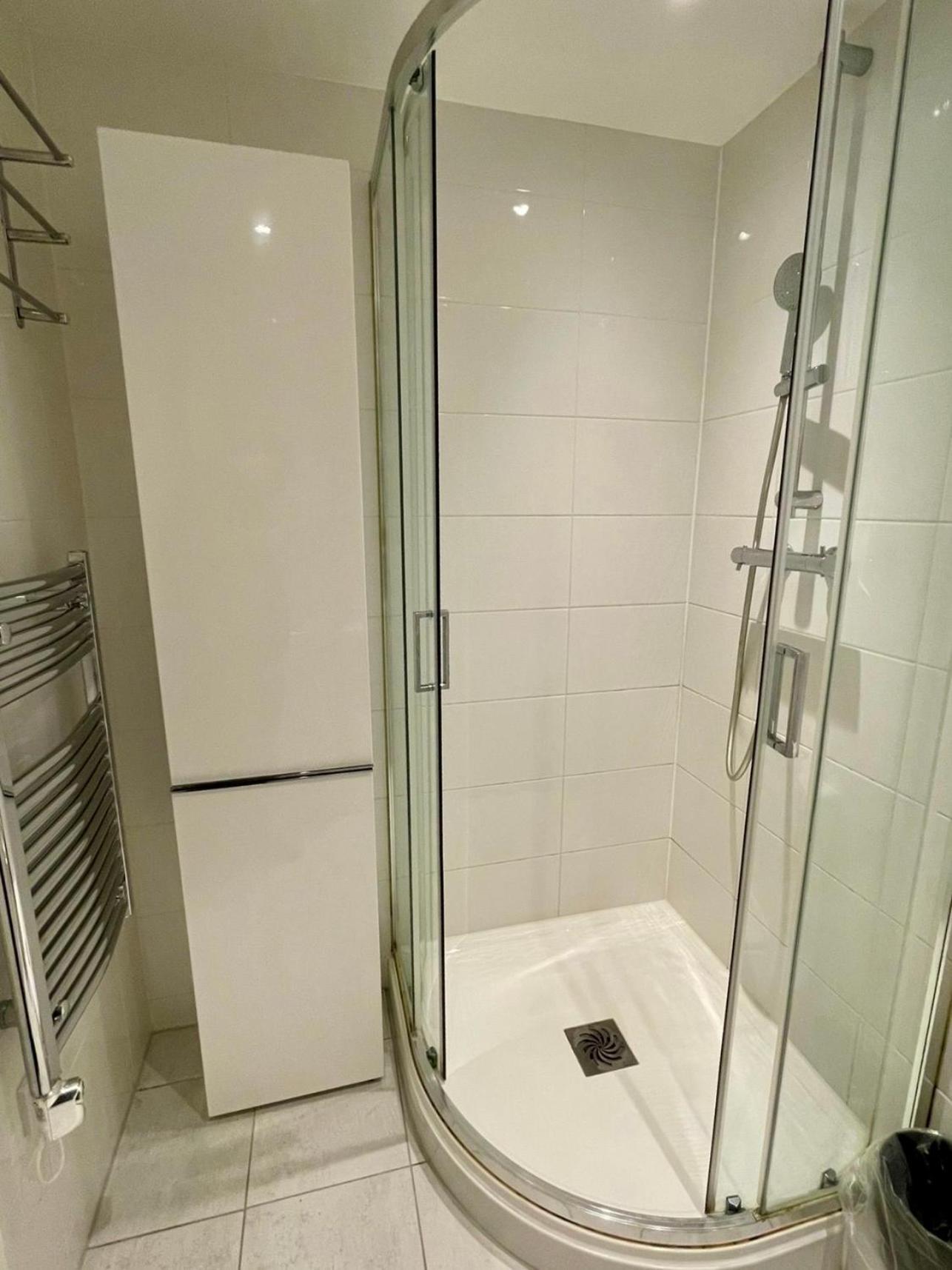 Apartment Stylish 1br, 15 Mins To Buckingham Palace,
