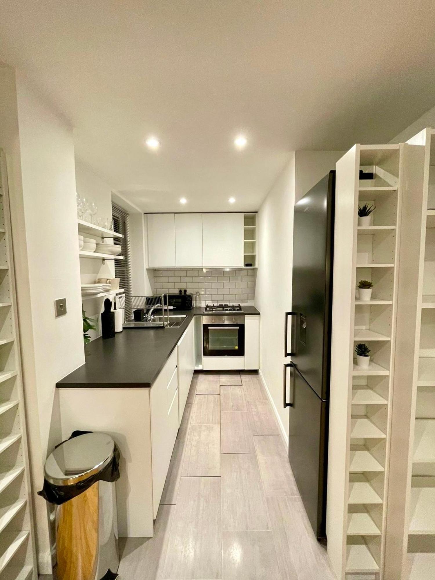 Stylish 1br, 15 Mins To Buckingham Palace,