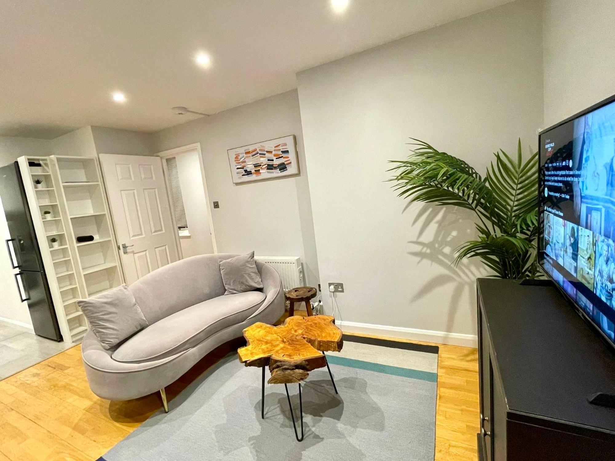 Stylish 1br, 15 Mins To Buckingham Palace, Apartment *