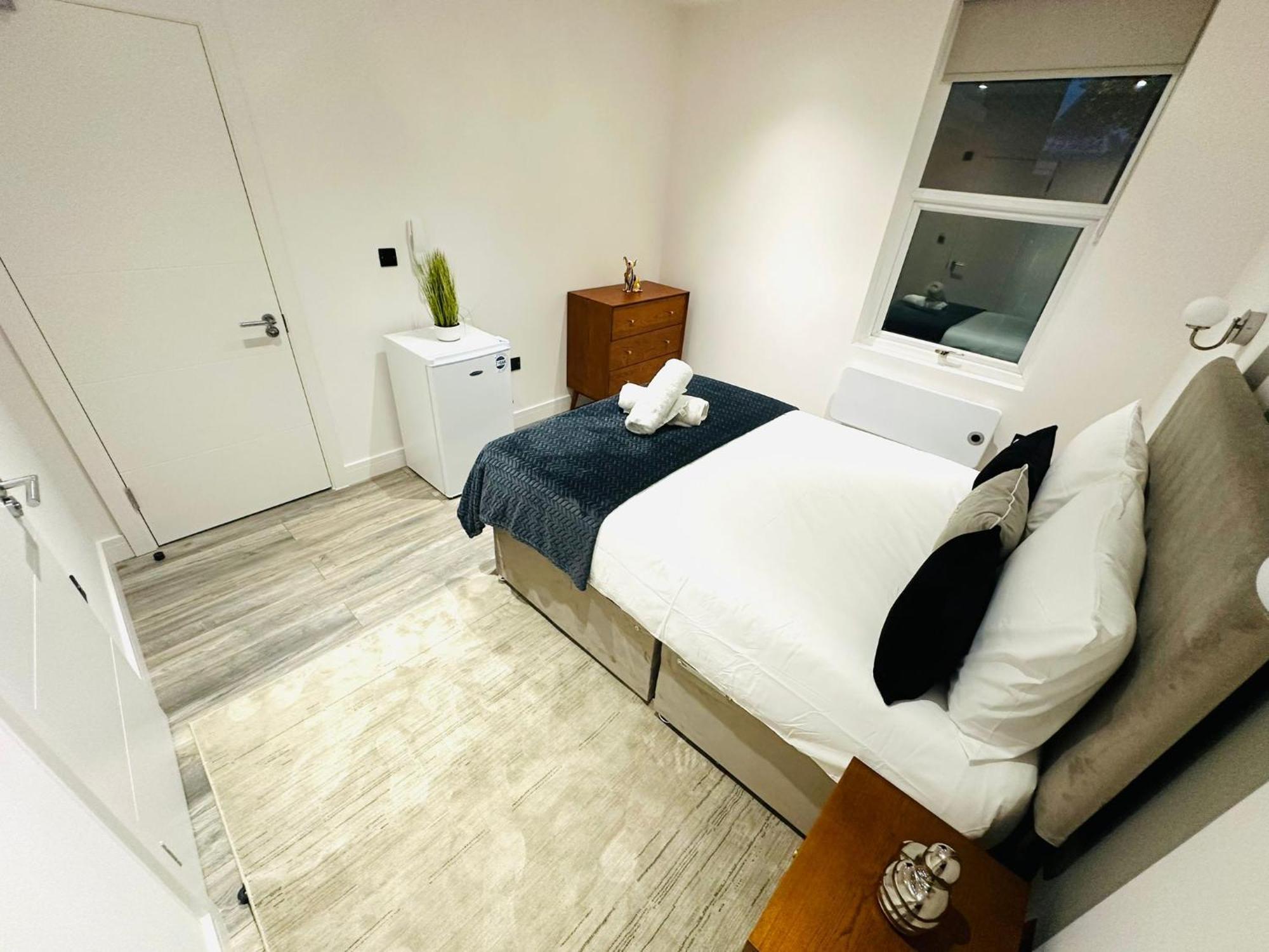 Luxury Flats, Perfect And Ideal For Tourists * London