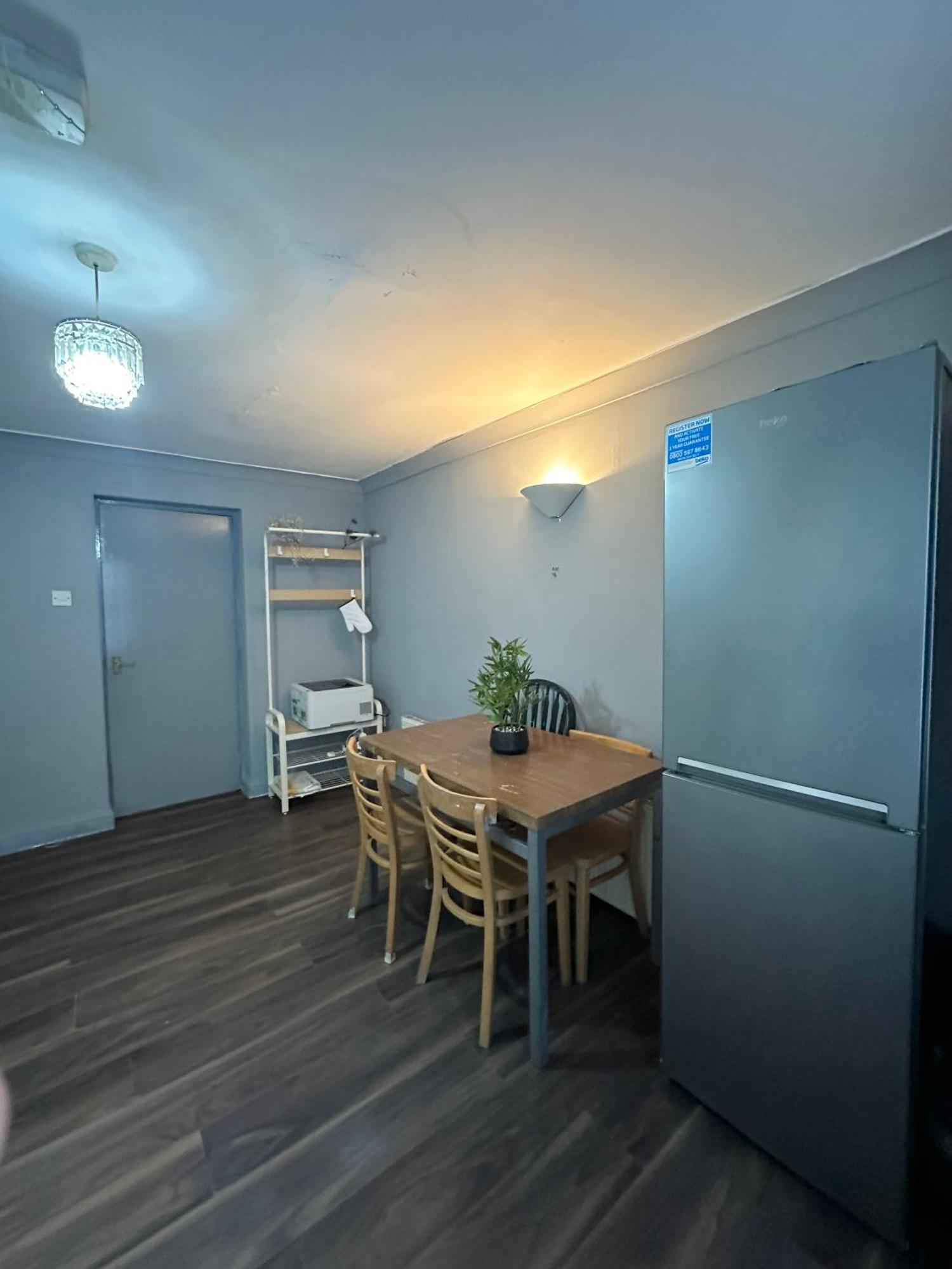Privatunterkunft Luxury In A 4 Bedroom Flat! 4 Minutes Walk To Kingscross, St Pancras