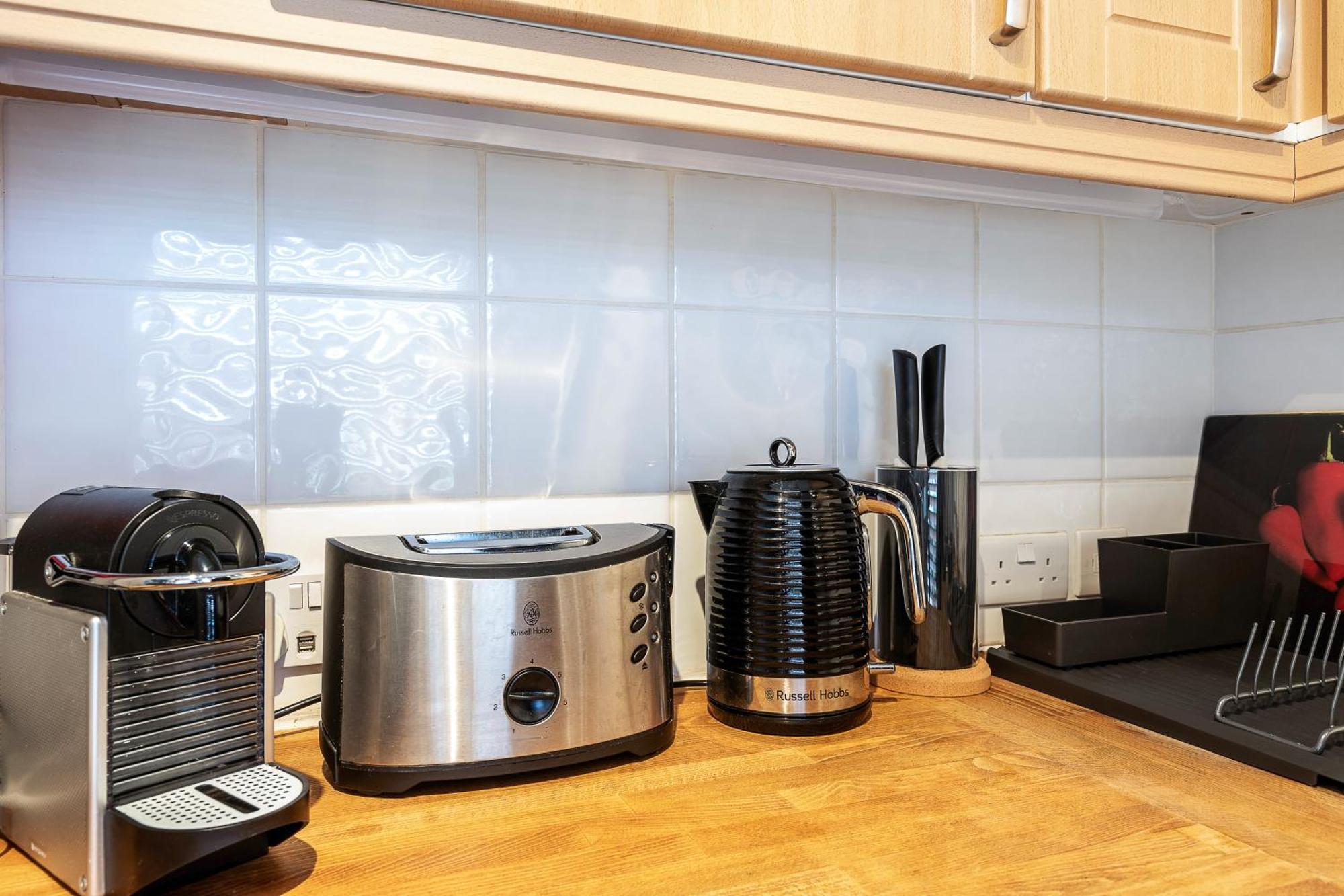Apartment Charming One-bedroom Gem In Earls Court *