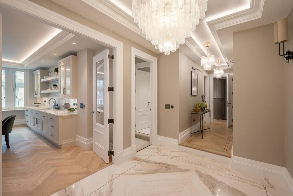 Knightsbridge, Hyde Park- Sw1 Apartment London