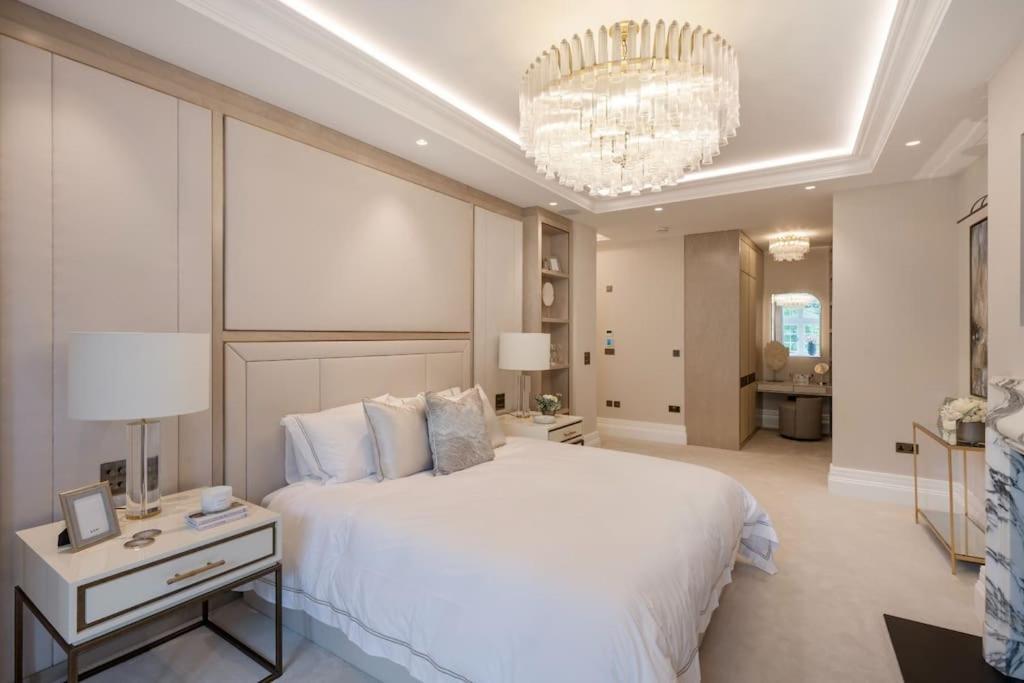 Knightsbridge, Hyde Park- Sw1