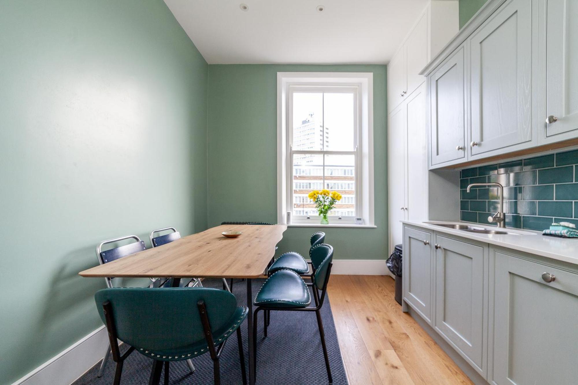 Charming In The Heart Of Kennington Appartement