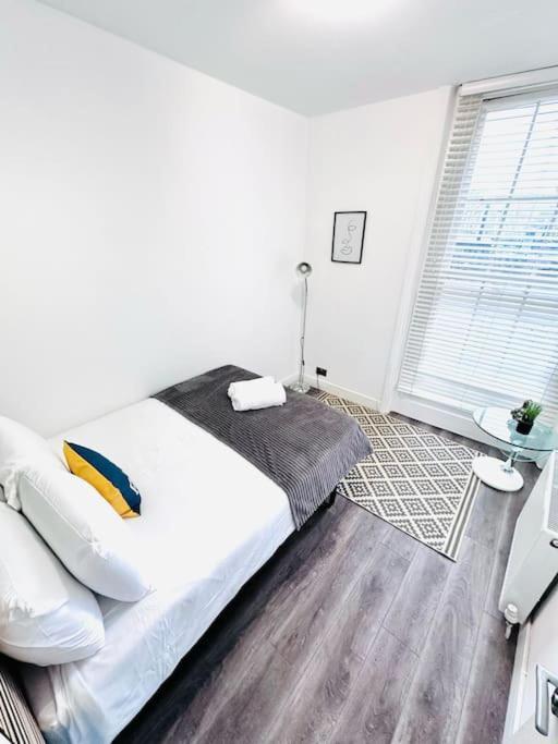 Luxury Flat Hyde Park Super Location For Tourists Apartment *