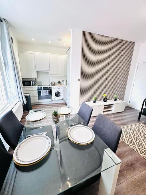 Luxury Flat Hyde Park Super Location For Tourists Apartment