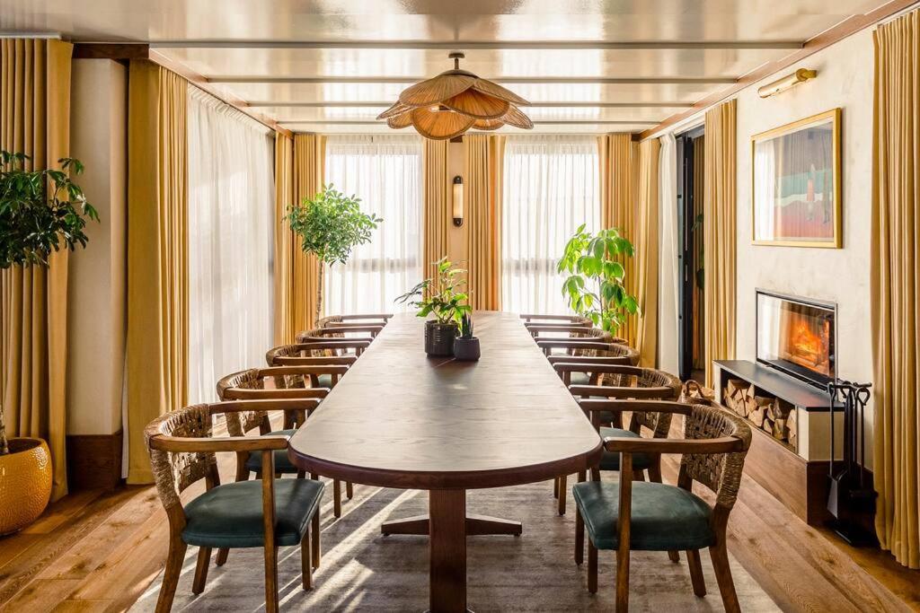 Luxury In A Vibrant Part Of North Apartamento *