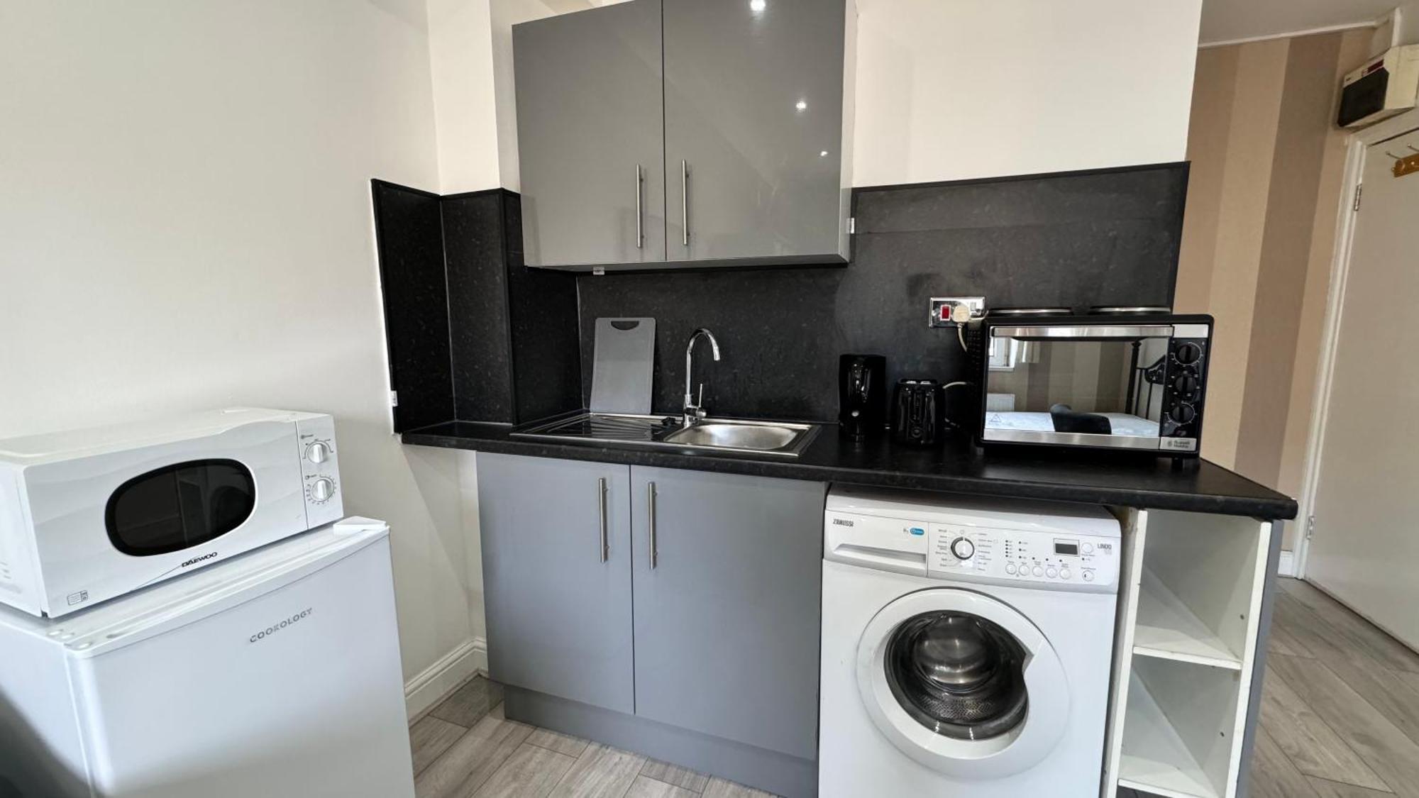 Cosy - Finchley Road Apartment *