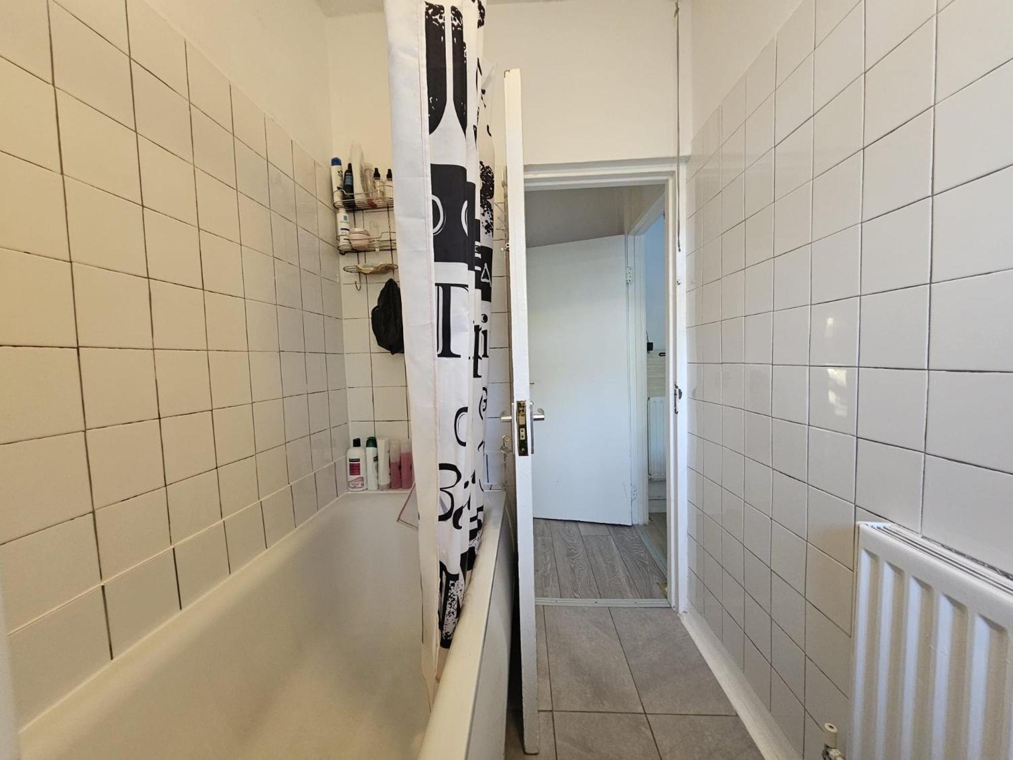 Homestay Confortable Close Hide Park