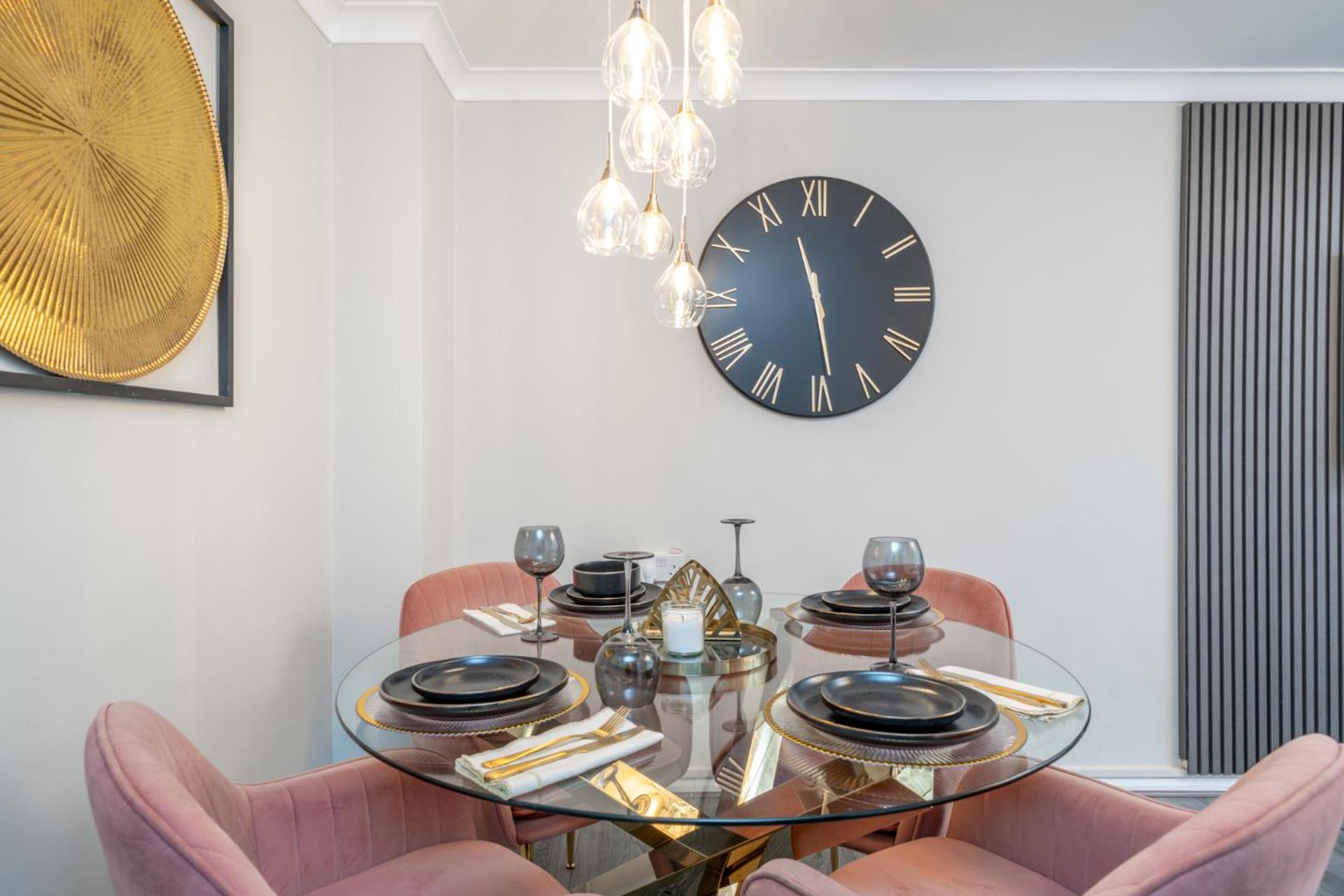 Apartment One-bedroom Ground Floor Gem 15 Mins From Kings Cross *