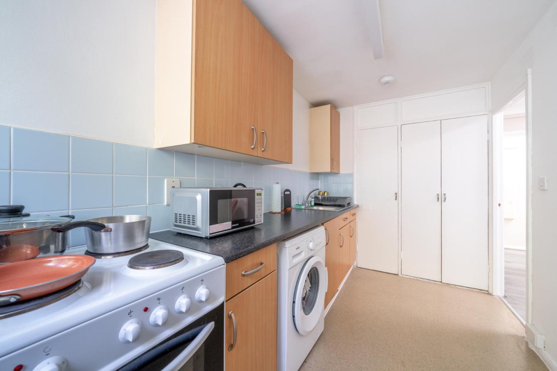One-bedroom Ground Floor Gem 15 Mins From Kings Cross