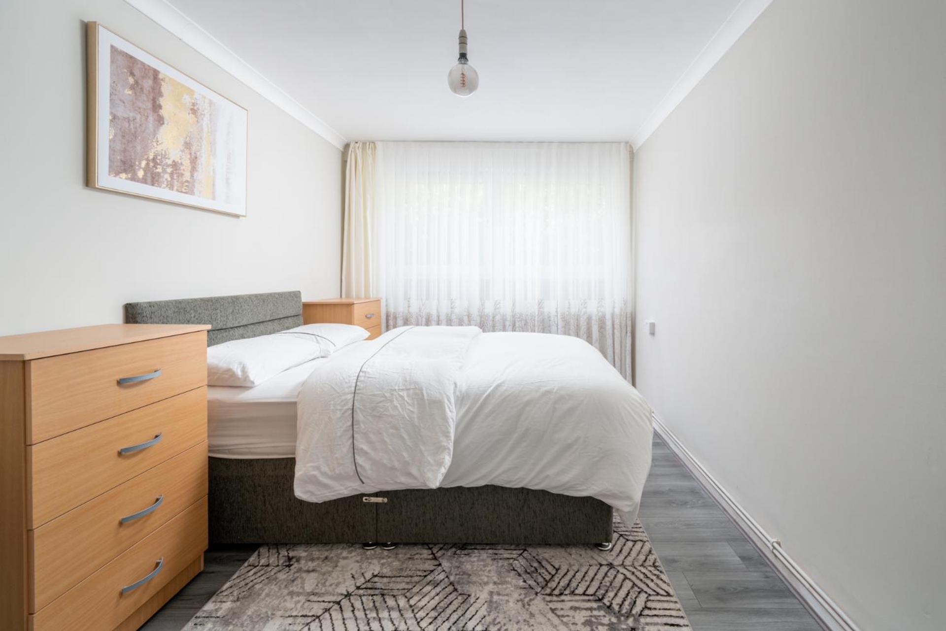 One-bedroom Ground Floor Gem 15 Mins From Kings Cross
