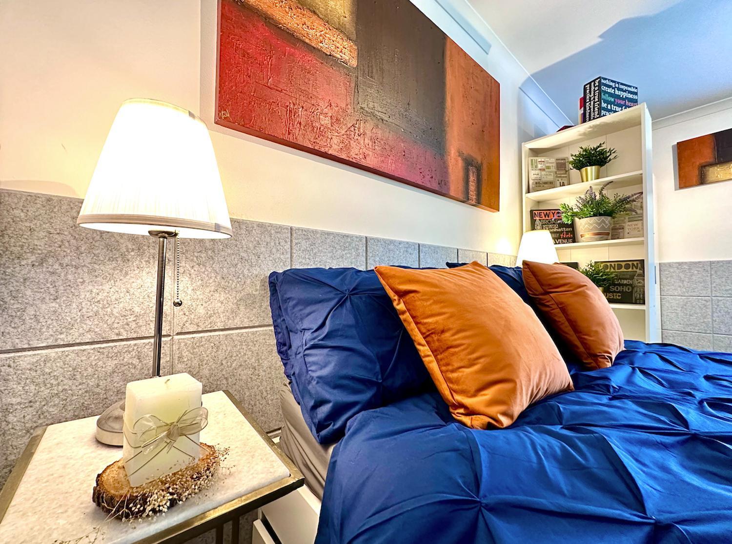 Stunning Business Travellers En-suite Bathroom Garden View London